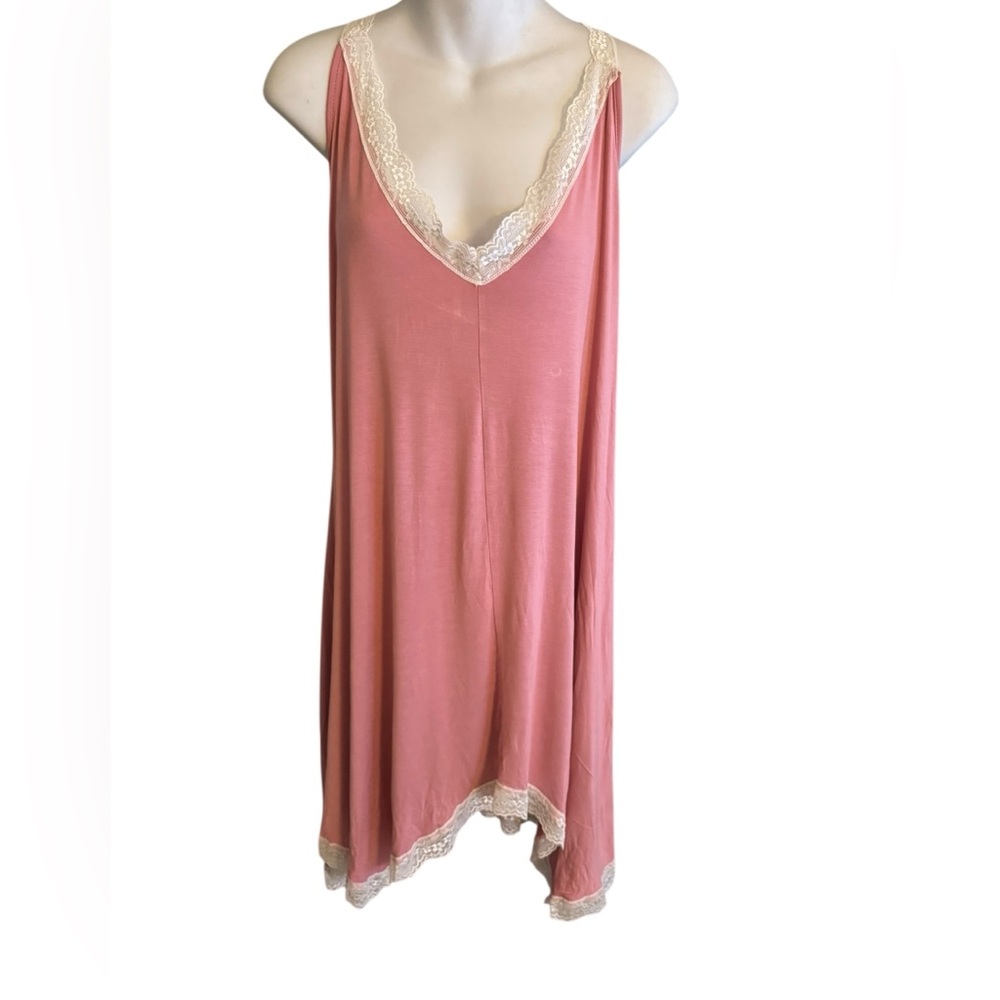 POL Elegant Pink Lace Trim Dress - Picture 3 of 9